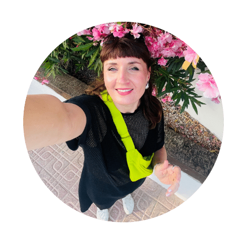 Christina Waschkies - The Daily Divine